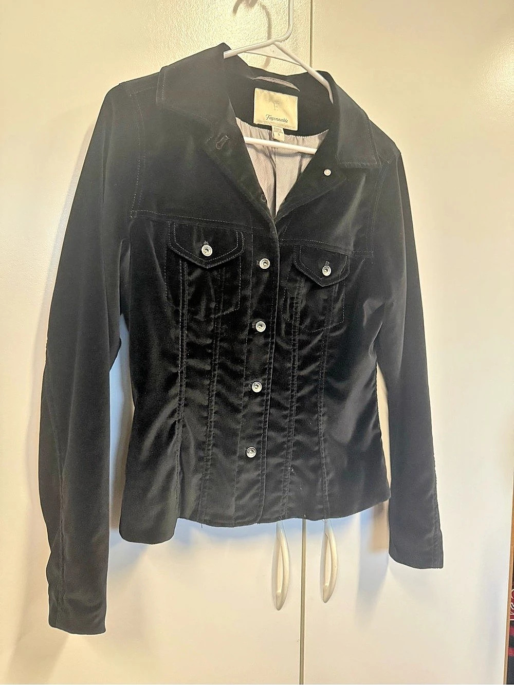 New Fashionable Black velvet Jacket - fall. Holidays. Preppy. Layer.